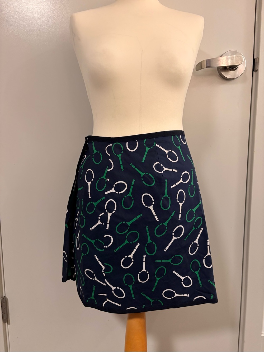 Brooks Brothers Navy A-Line Skirt with Green & White Loop Print